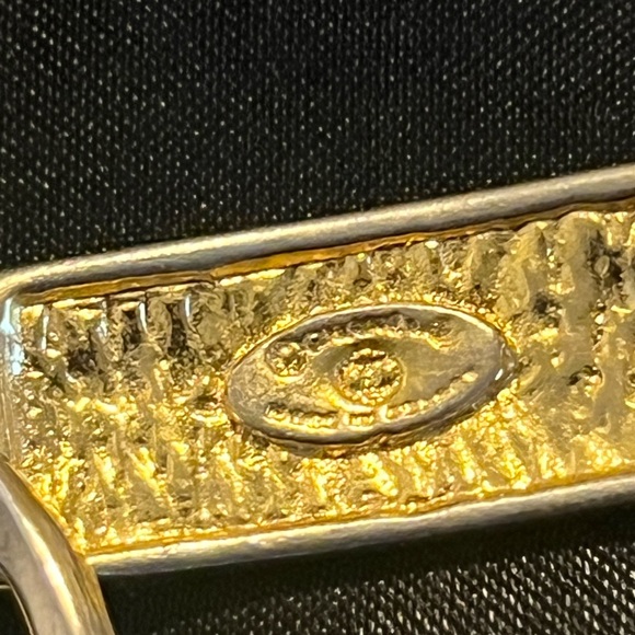 CHANEL Vintage 1980s Cuban Bracelet Gold Tone Made in France - Picture 6 of 8